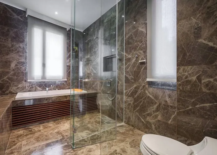 Premium 6br Ekkamai With Pool Theatre 別墅 *