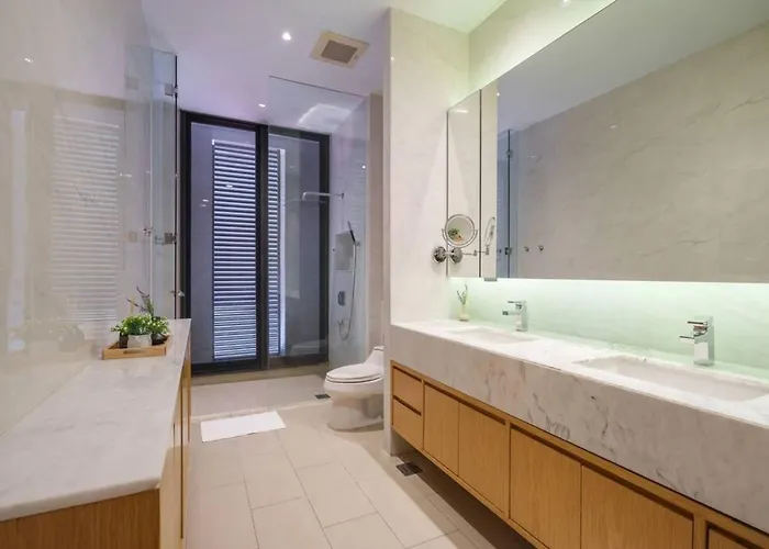Premium 6br Ekkamai With Pool Theatre 別墅 曼谷