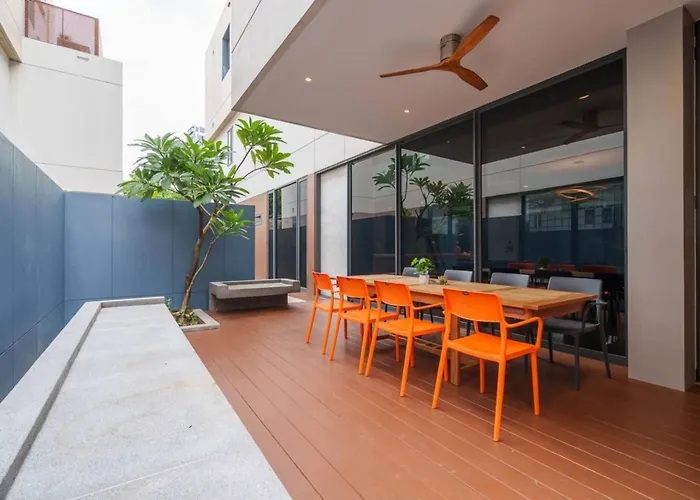 Premium 6br Ekkamai With Pool Theatre