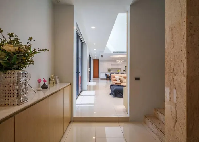 Premium 6br Ekkamai With Pool Theatre * 曼谷